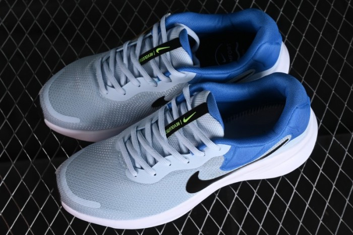 Nike Revolution 7 Wide Low-Top Running Shoes with Breathable Mesh and Durable Cushioning - FB2207-402