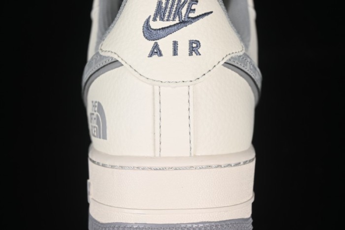 Nike Air Force 1 '07 Low The North Face x CDG Light Grey Swoosh Casual Sneakers - HH7518-052