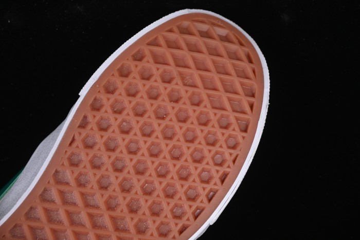 Vans Knu Skool Low-Top Retro Chunky Sneakers - VN000D6CJBG