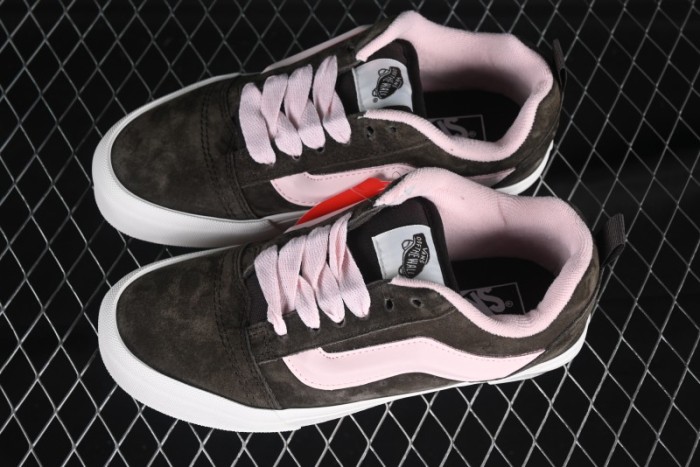 Vans Knu Skool Low-Top Retro Chunky Sneakers - VN000D75O3N