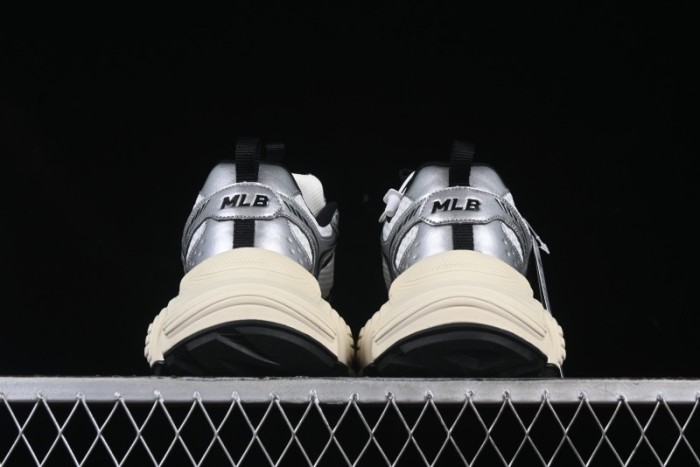 New York Yankees MLB Winner Chunky Height Increasing Thick Sole Running Shoes - 3ASHWD15N50IVS