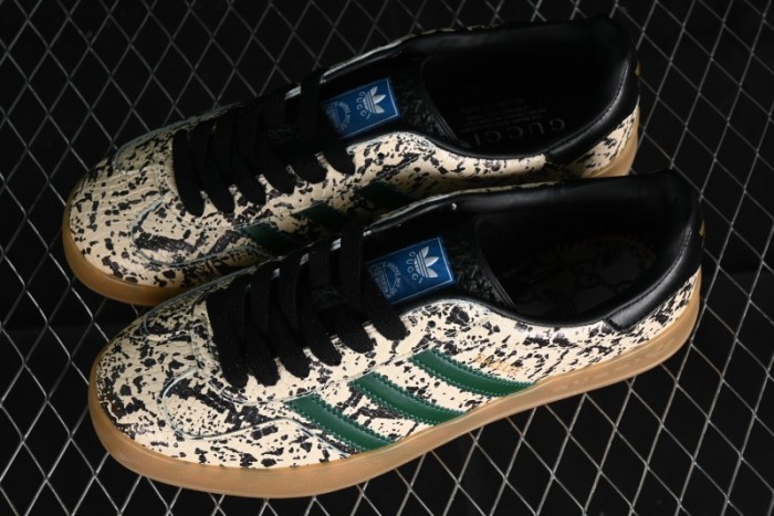 Adidas Originals x Gucci Gazelle Classic Casual Sneakers - 109060 1