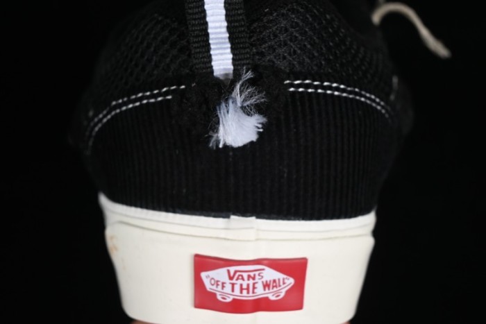 Vans Knu Skool Dragon Whisker Black Blue Slip-Resistant Cushioned Casual Low-Top Sneakers - VN0AUAK335 1