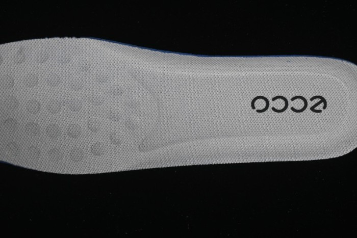 Ecco Men's Casual Series Fashion Sneakers with Shock-Absorbing Sole and Breathable Upper - 63082901002