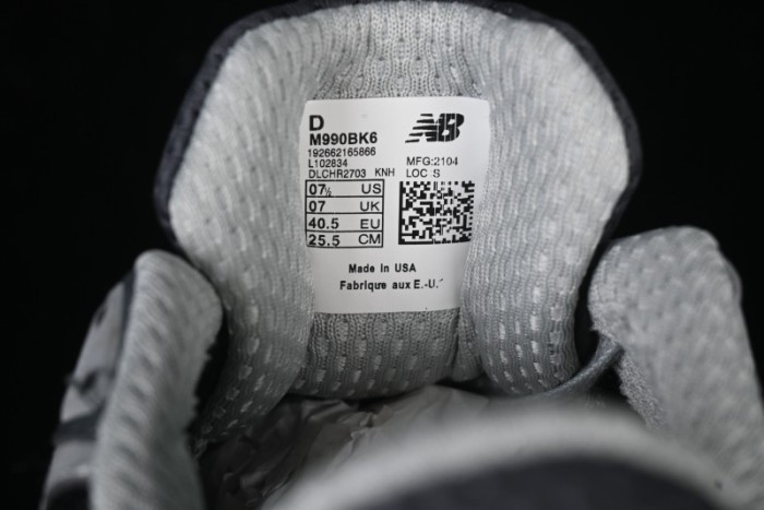 New Balance 990 Series Premium Retro Running Shoes with Carbon Fiber Midsole - M990BK6