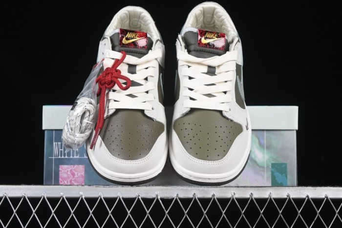 Nike SB Dunk Low Year Of Snake Limited Edition Low-Top Skateboarding Shoes - HV5980-231