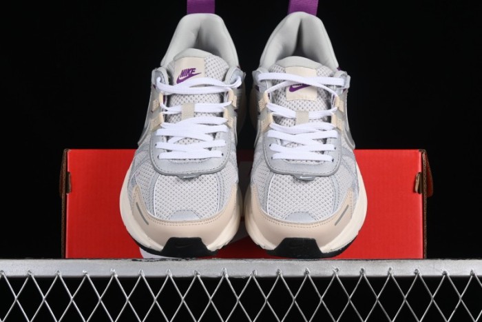 Nike Runtekk Run Retro Low-Top Running Shoes with Cushlon Midsole and Anti-Slip Design - HF4305-072