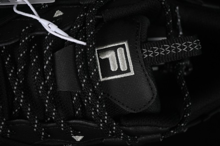 Fila Heritage Fluid Cat Paw 5.0 Retro Dad Shoes with Lace-Up Design - F12M412105FBK