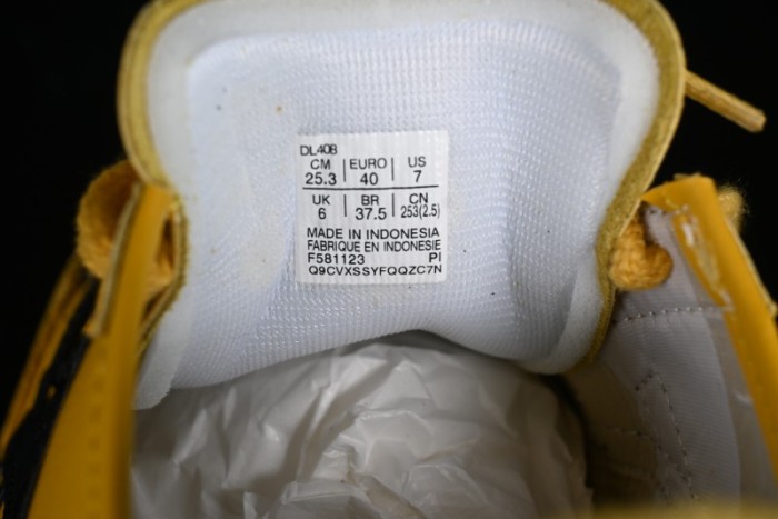 Onitsuka Tiger Mexico 66 Low-Top Leather Sneakers with Lace-Up Design - DL408-0490 1