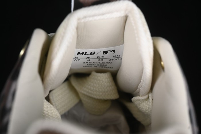 New York Yankees Chunky Liner Lux Leopard Thick Sole Casual Running Shoes - 3ASXCLE4N43BGS