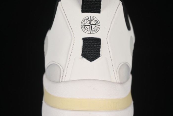 Stone Island Grime Panelled Low-Top Lifestyle Sneakers - 79FWS0303