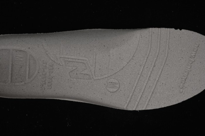 New Balance 1906 Series Retro Dad Style Casual Running Shoes - M1906AG