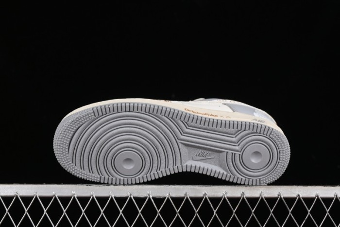 Nike Air Force 1 '07 Low x Kaws Casual Sneakers with Full-Length Air Cushion - CW2288-207 1