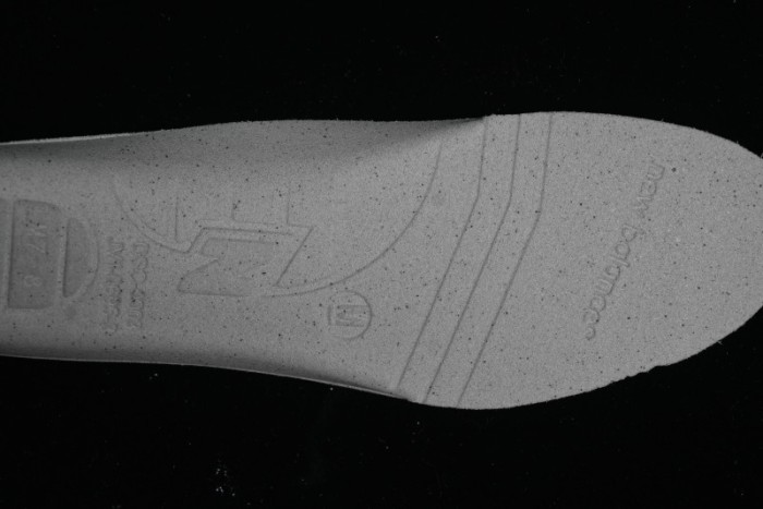 New Balance 1906 Series Retro Dad Style Casual Running Shoes - M1906REB 1