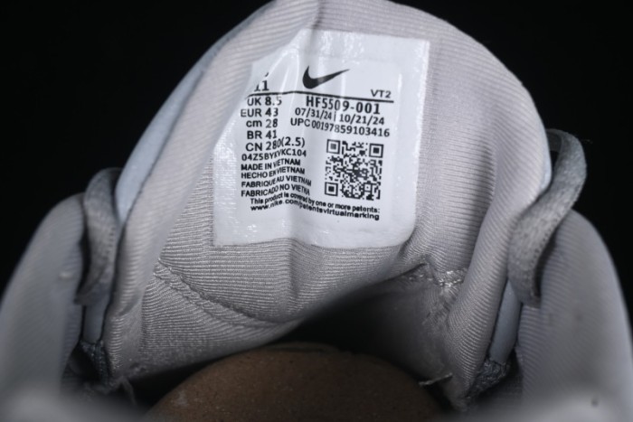 Nike Air Max Dn Running Shoes with Dynamic Air Cushion Technology - HF5509-001