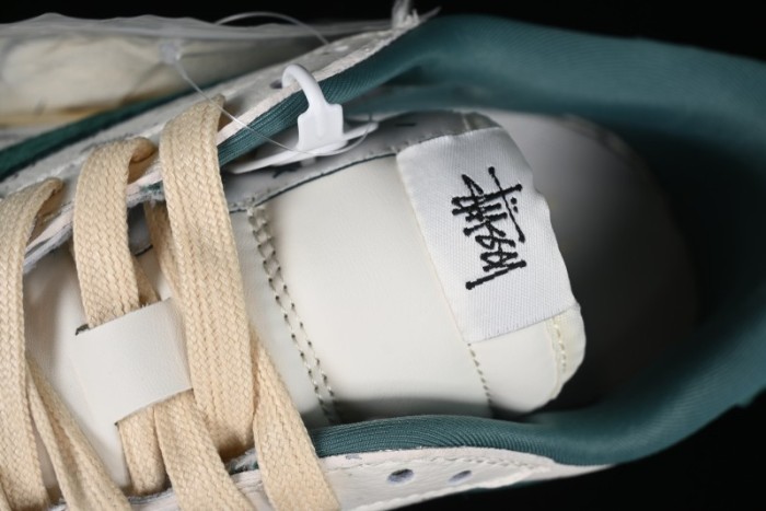 Nike Travis Scott x Fragment Design x Air Jordan 1 Low OG SP AJ1 Retro Sneakers with Unique Collaboration Details - YQ2088-669