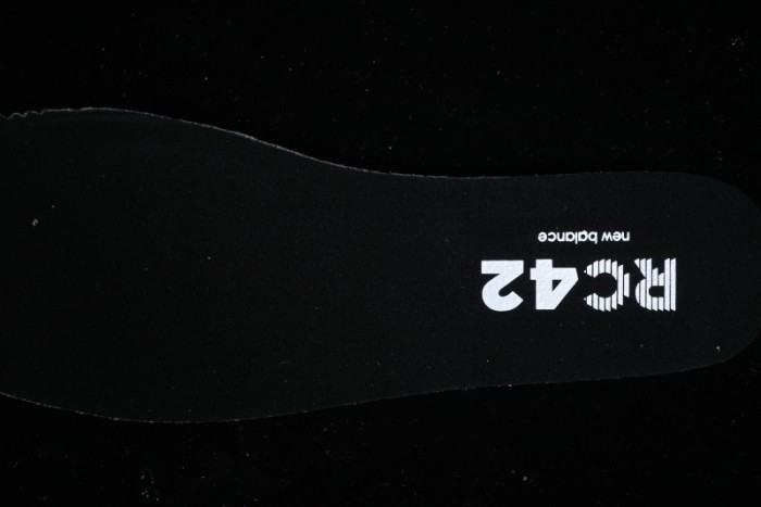 New Balance RC24 Series Retro Football-Inspired Casual Sneakers - URC42LB 1