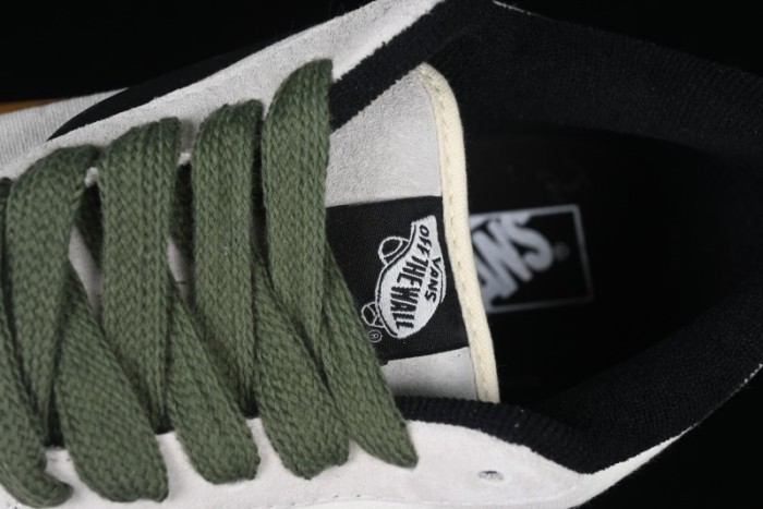 Vans Knu Skool Low-Top Retro Casual Vulcanized Sneakers - VN000CP50VM