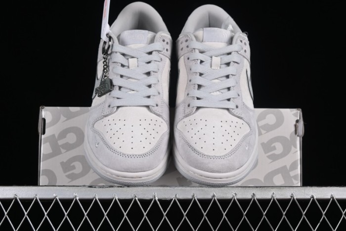 Nike Dunk Low The North Face CDG Collaboration - Light Grey Skateboarding Shoes - DQ1098-338 1