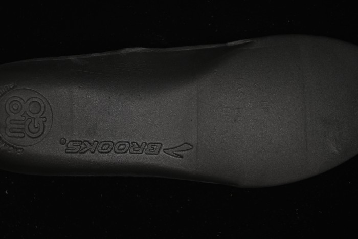 Brooks Adrenaline GTS 23 Running Shoes with Enhanced Support and Breathable Mesh - 1203811B259