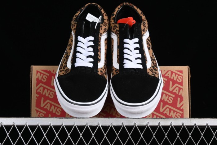 Vans Old Skool Classic Retro Low-Top Canvas Sneakers with Leopard Print and Slip-Resistant Sole - VN000CR5CJK 1
