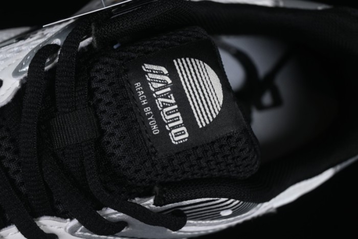 Mizuno Speed 2K Breathable Low-Top Casual Running Shoes with Synthetic Leather - D1GH222909