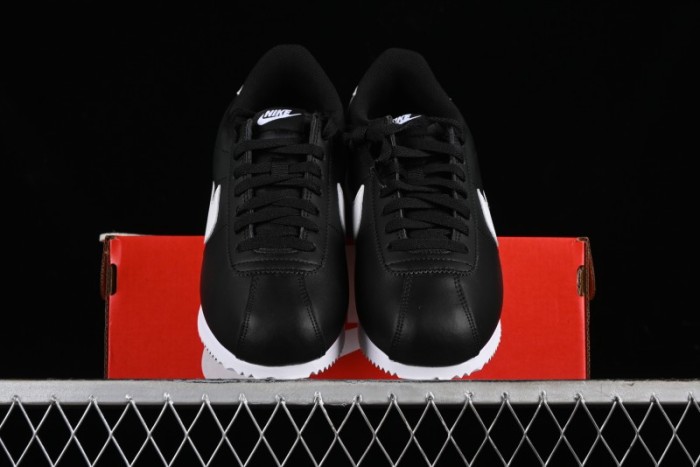 Nike Classic Cortez Leather Retro Running Shoes - DM4044-001