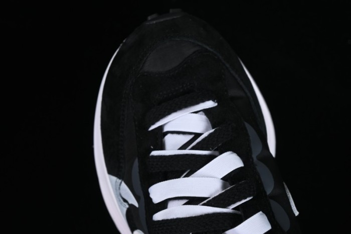 Nike Sacai VaporWaffle 3.0 Retro Running Shoes with Five-Layer Sole - DD1875-003