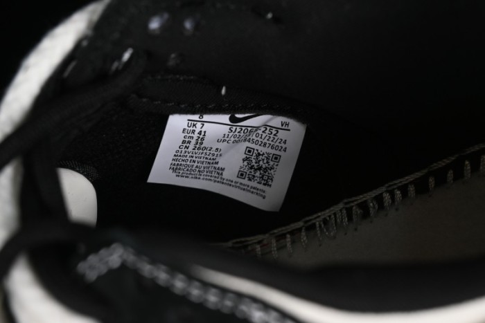 Stussy x Nike Dunk Low SB Sneakers in Beige Black Swoosh - SJ2068-252 1