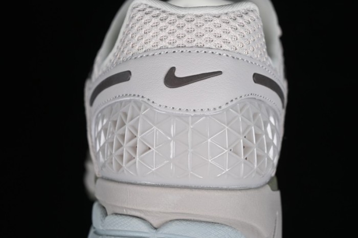 Nike Zoom Vomero 5 SP Retro Classic Casual Running Shoes with EVA Midsole - FZ3653-104