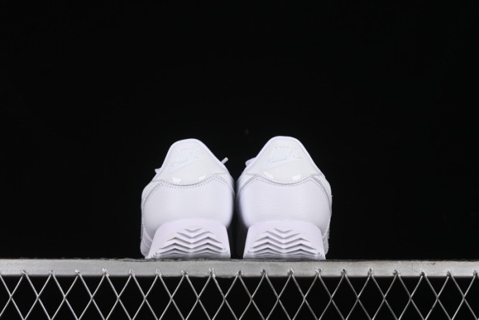 Nike Classic Cortez Leather Retro Running Shoes - FB6877-100