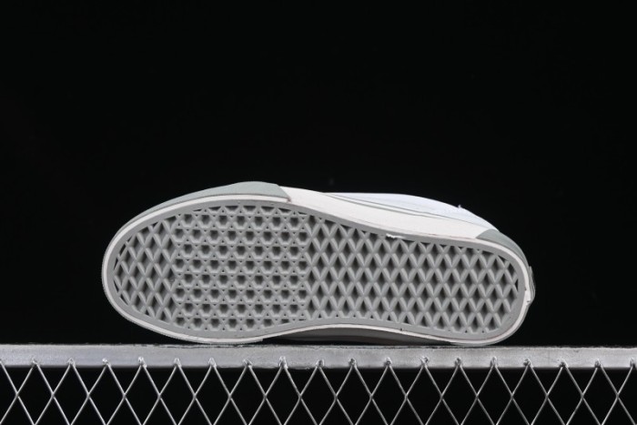 Vans Knu Skool Low-Top Retro Chunky Sneakers - VN0009QCBUH