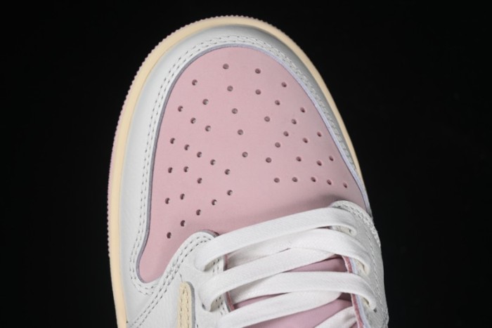 Nike Travis Scott x Air Jordan 1 Low OG Retro Sneakers - DM7866-600