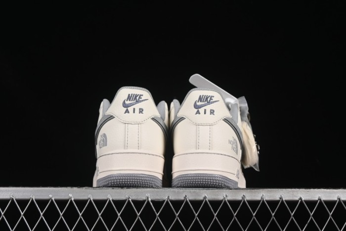 Nike Air Force 1 '07 Low The North Face x CDG Light Grey Swoosh Casual Sneakers - HH7518-052