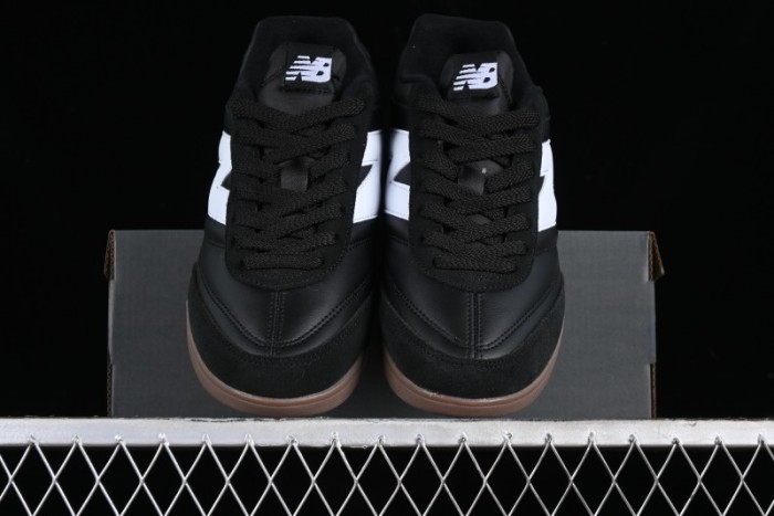New Balance RC24 Series Retro Football-Inspired Casual Sneakers - URC42LB 1