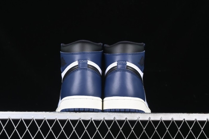 Nike Air Jordan 1 High OG  Midnight Navy  Basketball Shoes with Full Leather Construction - DZ5485-401