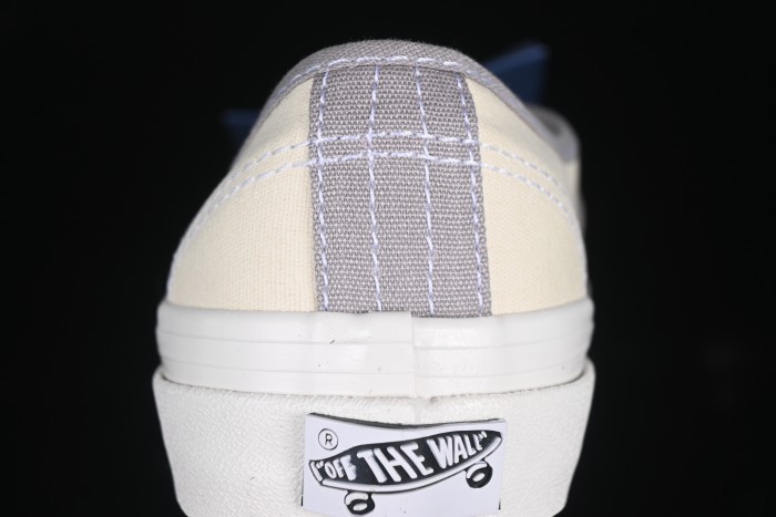 Vans Authentic Reissue 44 Low-Top Casual Skate Shoes - VN000CQAKAQ