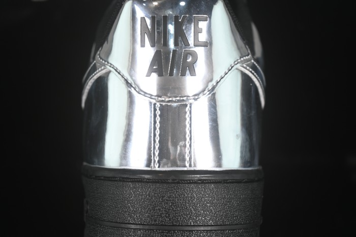 Nike Air Force 1'07 Low Casual Sneakers with Full-Length Air Cushion - HF2885-001