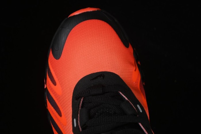 Nike Air Max Dn8 Running Shoes with Dynamic Air Cushion Technology - FQ7860-004