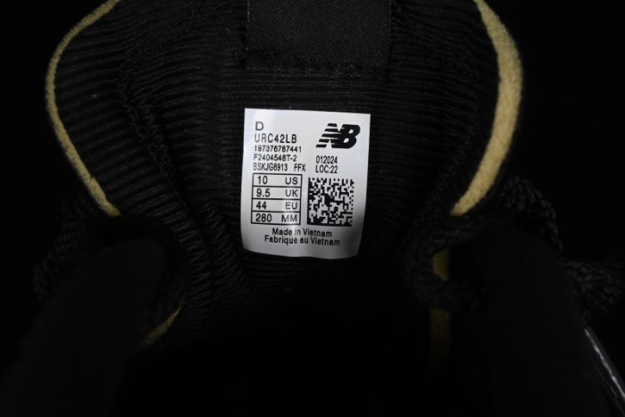 New Balance RC24 Series Retro Football-Inspired Casual Sneakers - URC42LB 1