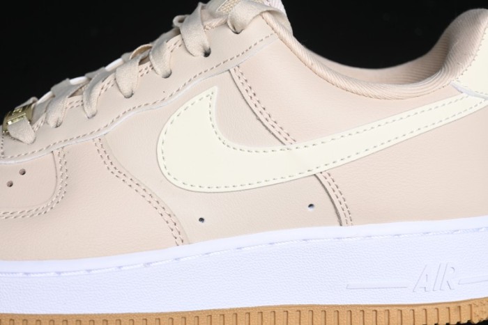 Nike Air Force 1 '07 Low Top Sneakers with Full-Grain Leather and Air Cushion - DD8959-111