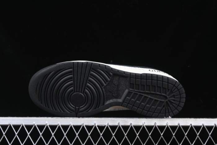 Nike SB Dunk Low Gucci Collaboration Black White Lettering Anniversary High-End Custom Low-Top Casual Skate Shoes - DJ2024-098