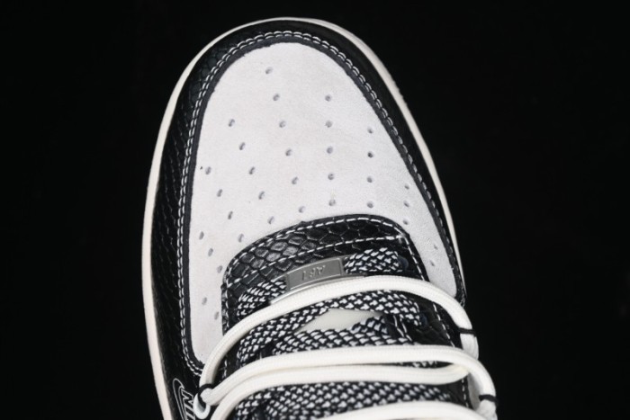 Nike Air Force 1 '07 Low Stussy Year of the Snake Limited Edition Black Snake Print Drawstring Casual Sneakers - DM6688-013
