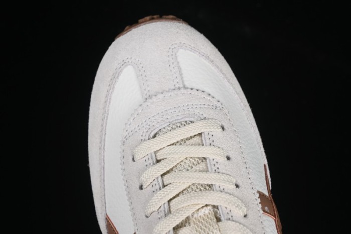 Onitsuka Tiger Serrano Retro Sneakers - White/Brown
