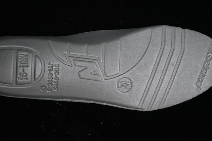 New Balance 1906 Series Retro Dad Style Casual Running Shoes - M1906RJV 1