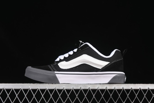 Vans Knu Skool Low-Top Retro Chunky Sneakers - VN0009QCCJJ