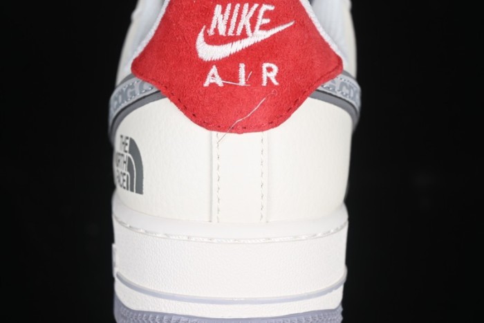 Nike Air Force 1 '07 Low The North Face x CDG Retro Casual Sneakers with Full-Length Air Cushion - DM6688-049