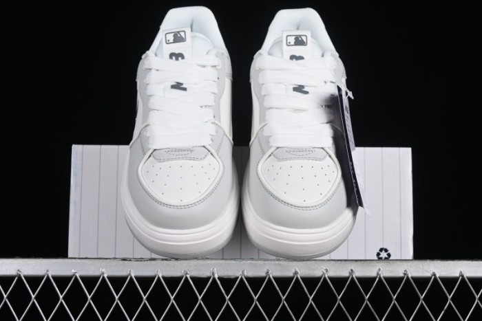 MLB Chunky Liner Basic New York Yankees Height Increasing Thick Sole Casual Sneakers - 3ASXCA12N50GRL