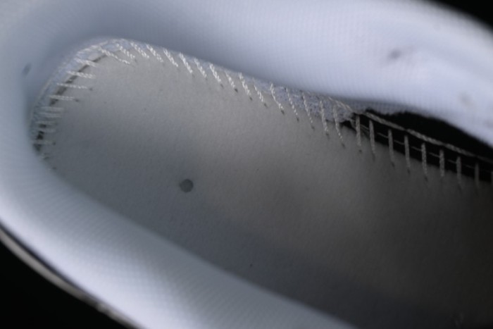 Nike SB Dunk Low Supreme Collaboration - Reverse Black White Swoosh Anniversary Custom Low-Top Casual Sneakers - FC1688-144 1