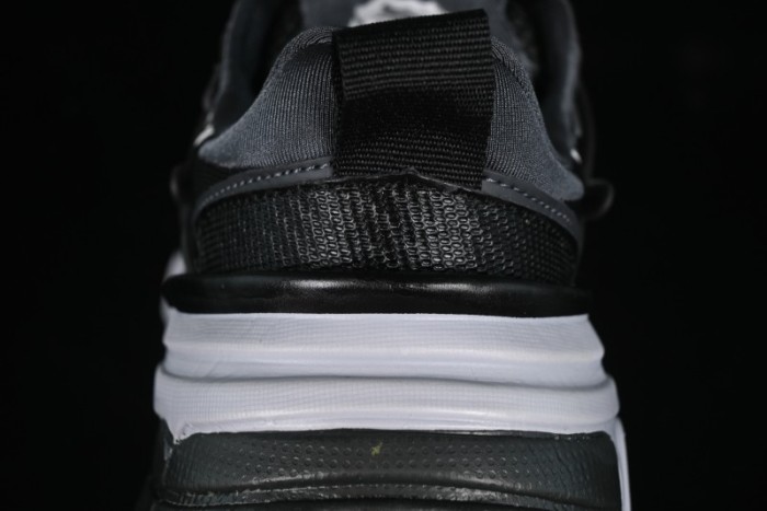 Nike V2K Runtekk 3XL Retro Low-Top Running Shoes with Shock Absorption and Anti-Slip Design - FD0736-005